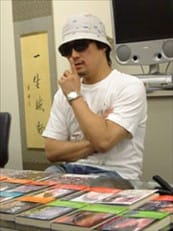 恥じらいの革命家 甲斐正明02